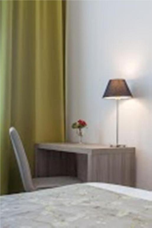 Hotel Atlantic ลาโรแชล ภายนอก รูปภาพ