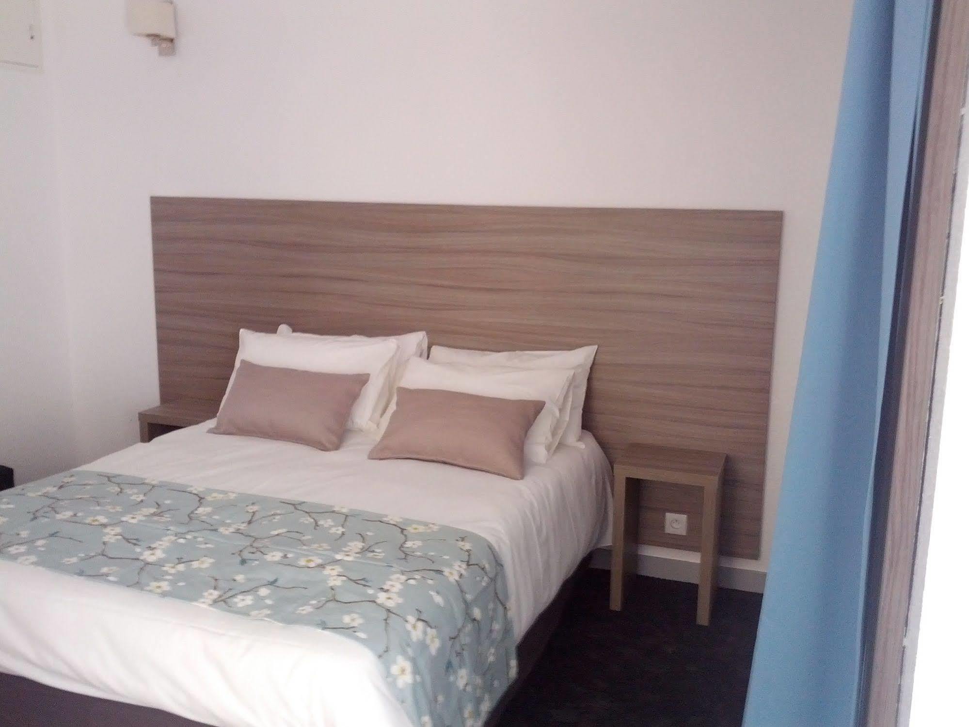 Hotel Atlantic ลาโรแชล ภายนอก รูปภาพ